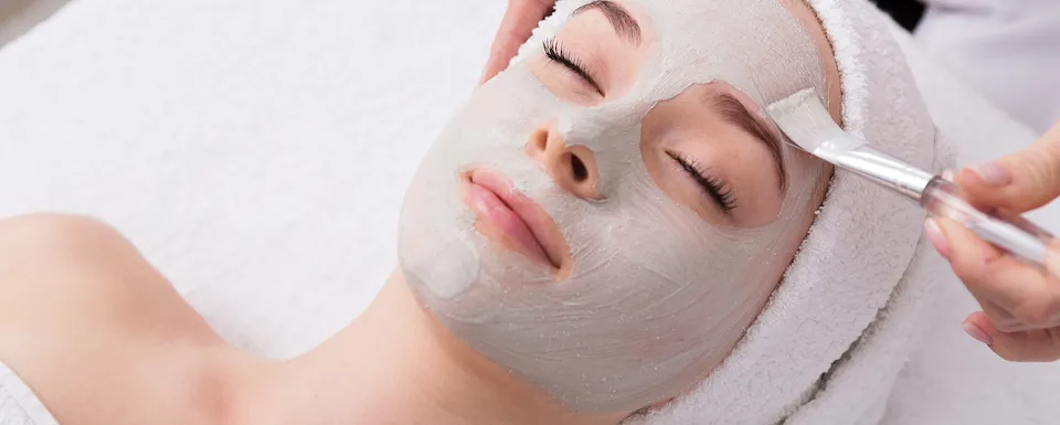 Retinol Peel Treatment, Retinol Chemical Peel, Retinol Facial Peel, Medical Grade Retinol Peel, Retinol Peel for Glowing Skin, Retinol Peel for Acne, Retinol Skin Peel